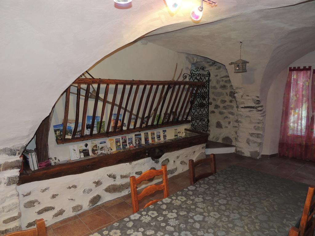 Venterol  Chambres D'Hotes La Dorgisane المظهر الخارجي الصورة